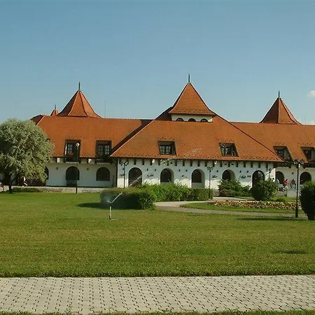 Club 4* Hortobágy